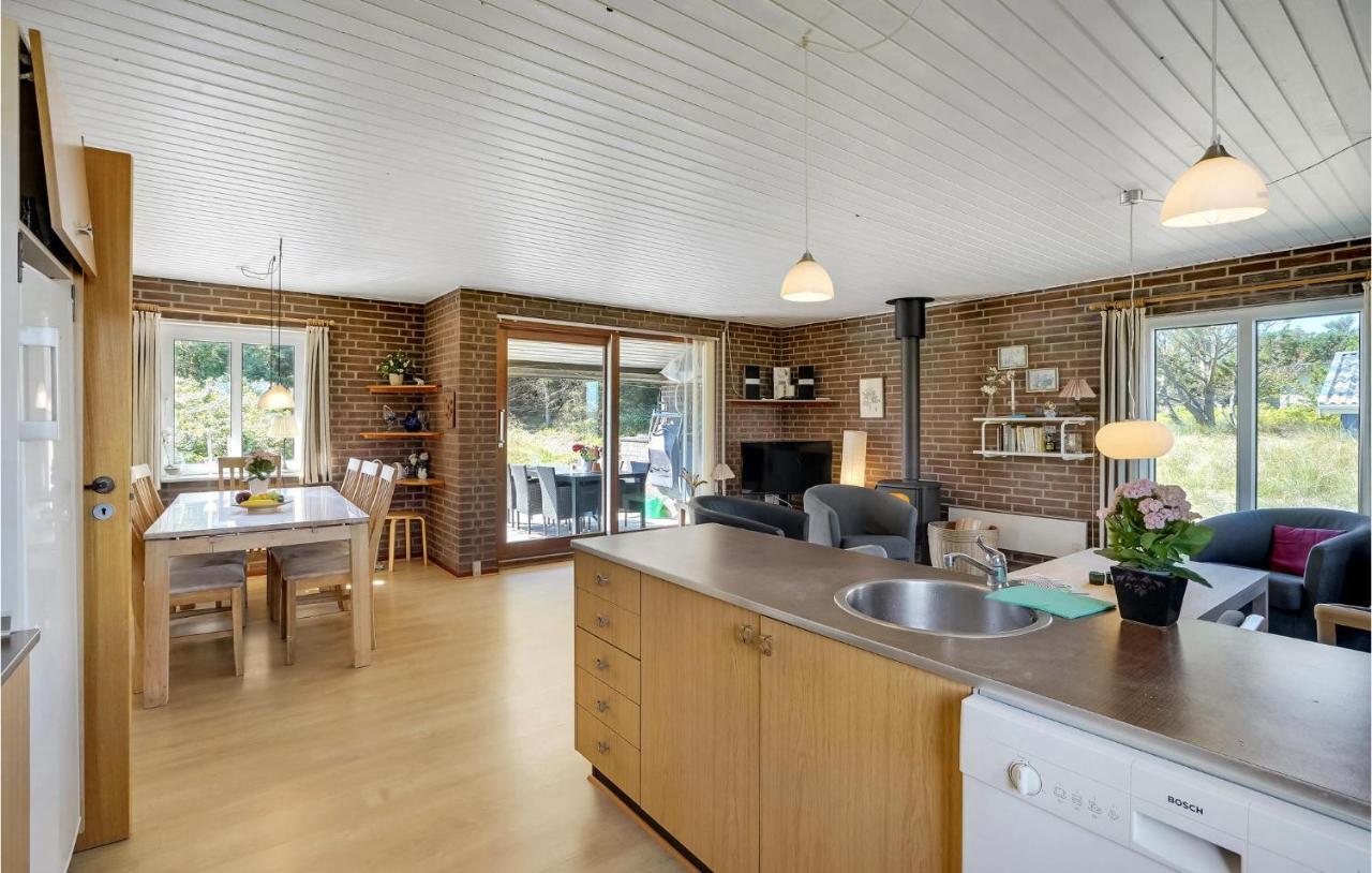 Cozy Home In Thisted With Wifi Klitmøller Εξωτερικό φωτογραφία