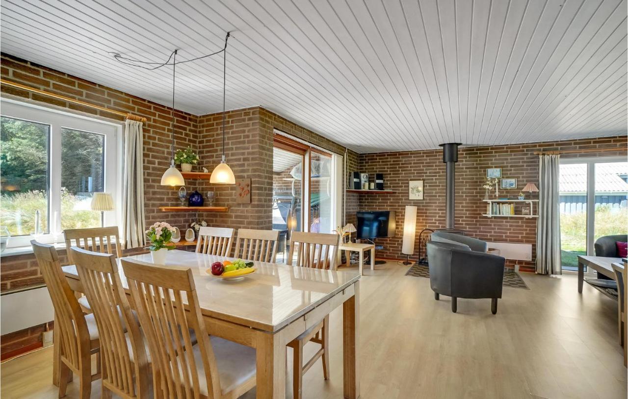 Cozy Home In Thisted With Wifi Klitmøller Εξωτερικό φωτογραφία