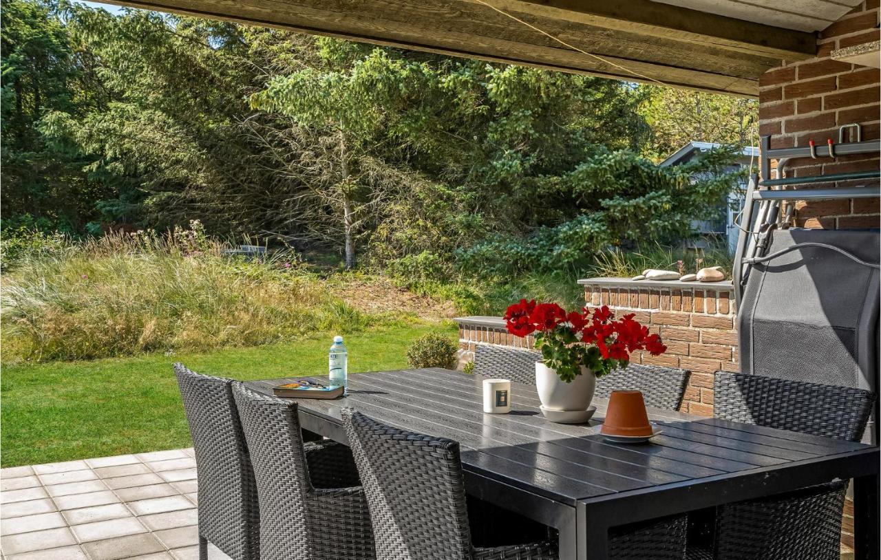 Cozy Home In Thisted With Wifi Klitmøller Εξωτερικό φωτογραφία