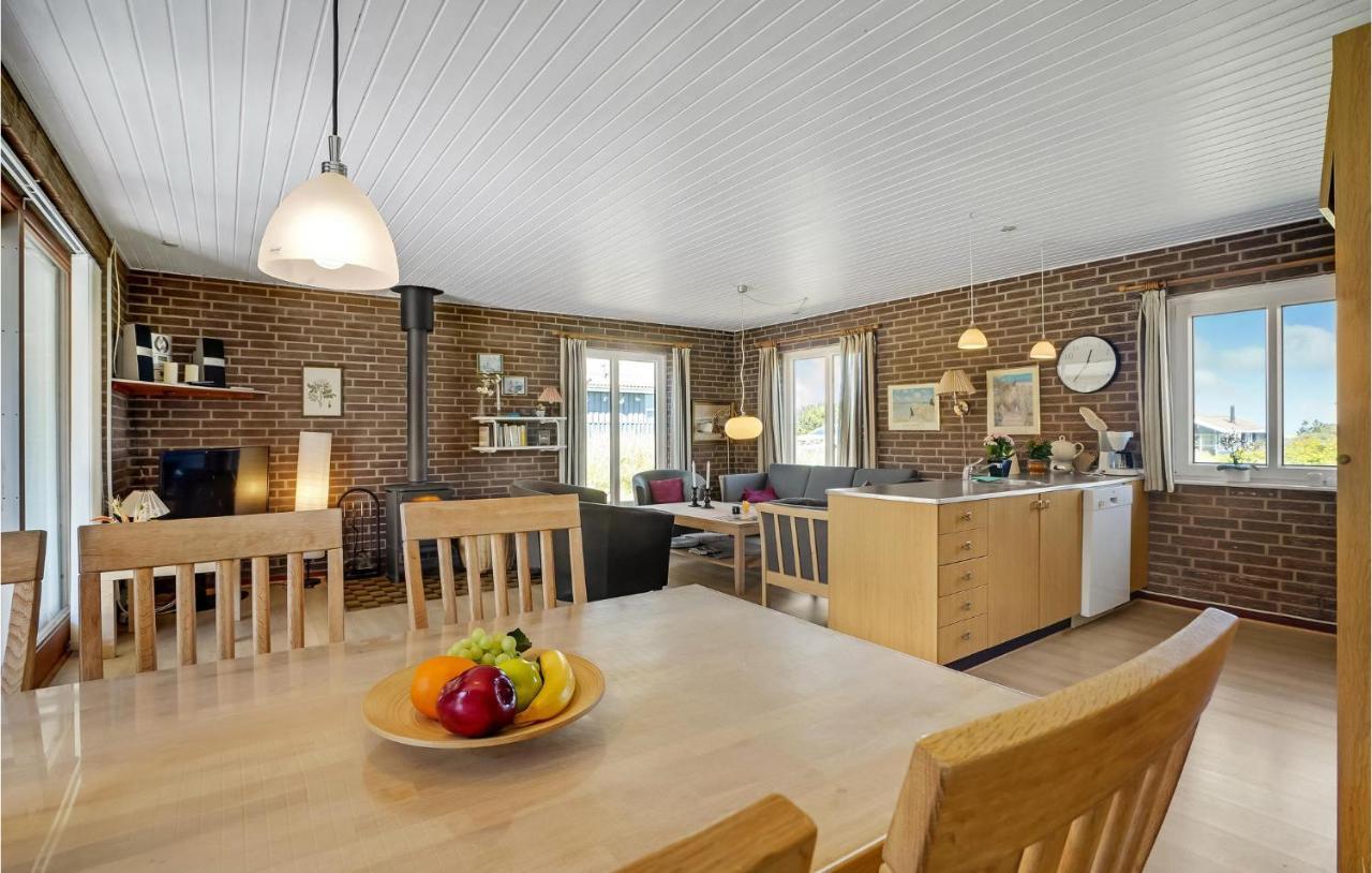 Cozy Home In Thisted With Wifi Klitmøller Εξωτερικό φωτογραφία
